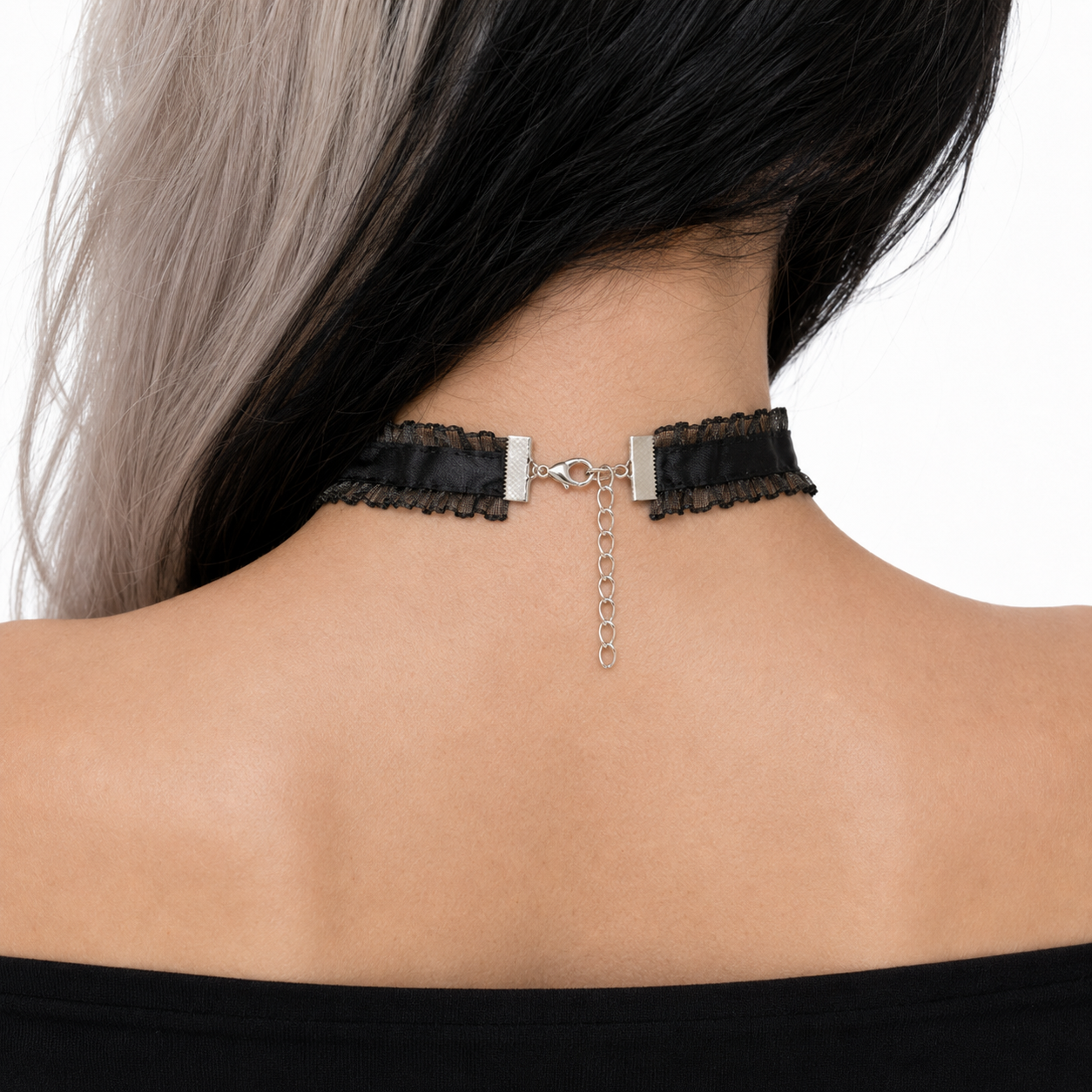 Koronkowy Choker z Kokardą i Sercem „Midnight Vow”