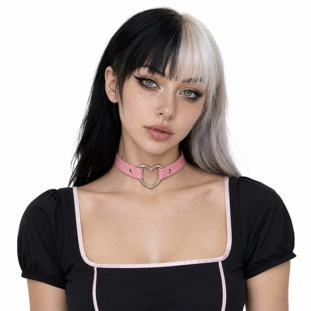 Choker z Metalowym Sercem „Heartbound”
